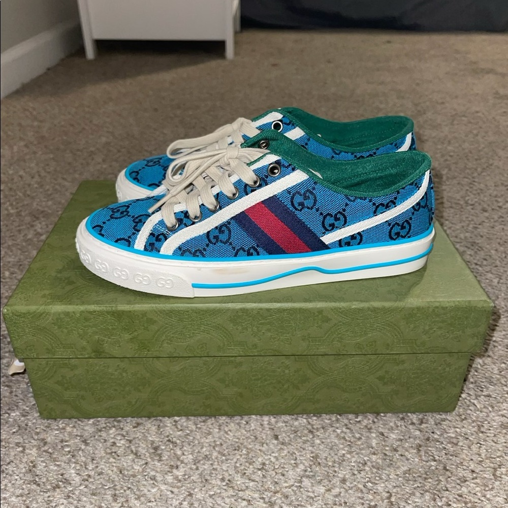 Gucci womenswear shoes